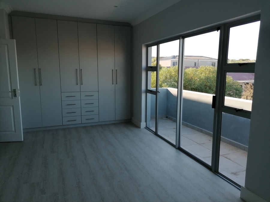 To Let 3 Bedroom Property for Rent in Langeberg Heights Western Cape